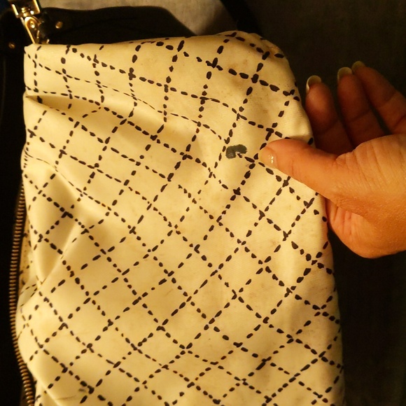 Kate spade black bag with gold hardware - Picture 9 of 13